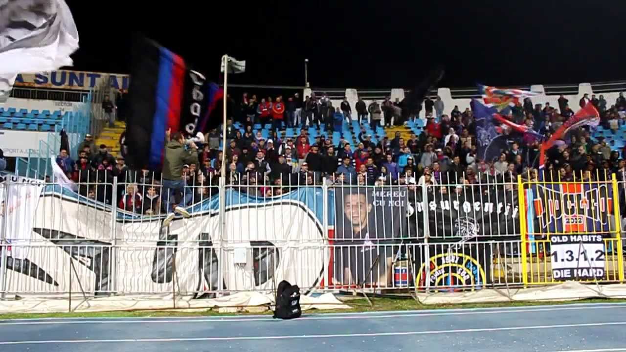 Peluza Sud-In deplasare fumam doar marijuana...