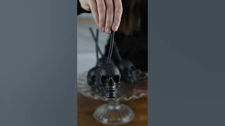 Skull Caramel Apples 🍎 VLOGTOBER DAY 22 #baking