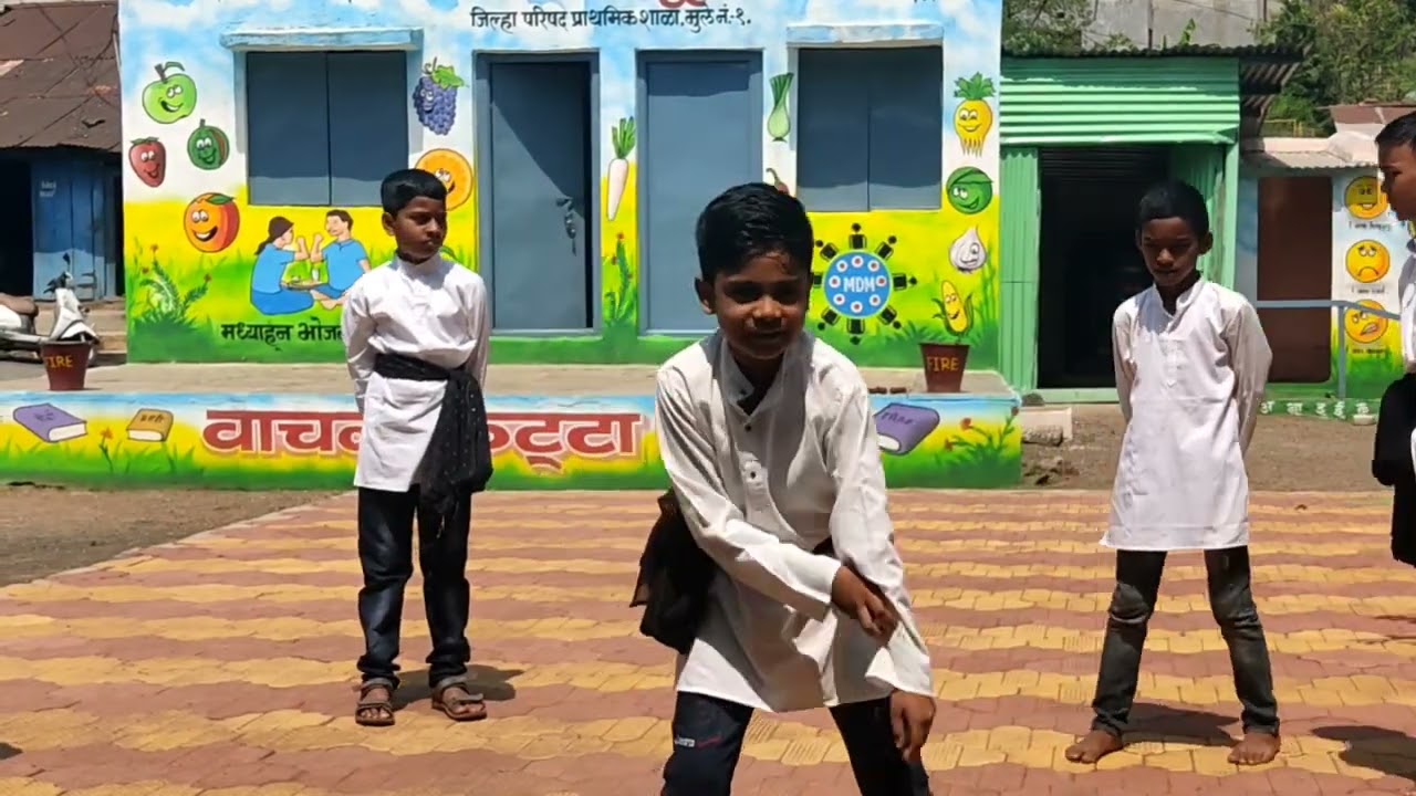 स्वच्छतेवर आधारित पथनाट्य शाळा पाटण मुले नं.१ ता.पाटण