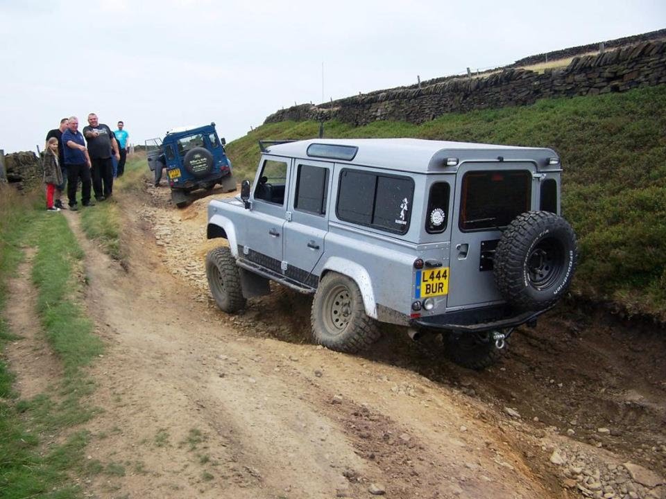 Green laning in 4x4 Land Rovers in the Oldham/Holmfirth/Uppermill