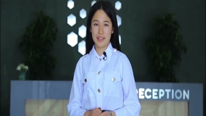 Diskotekada yalangoch qizlar