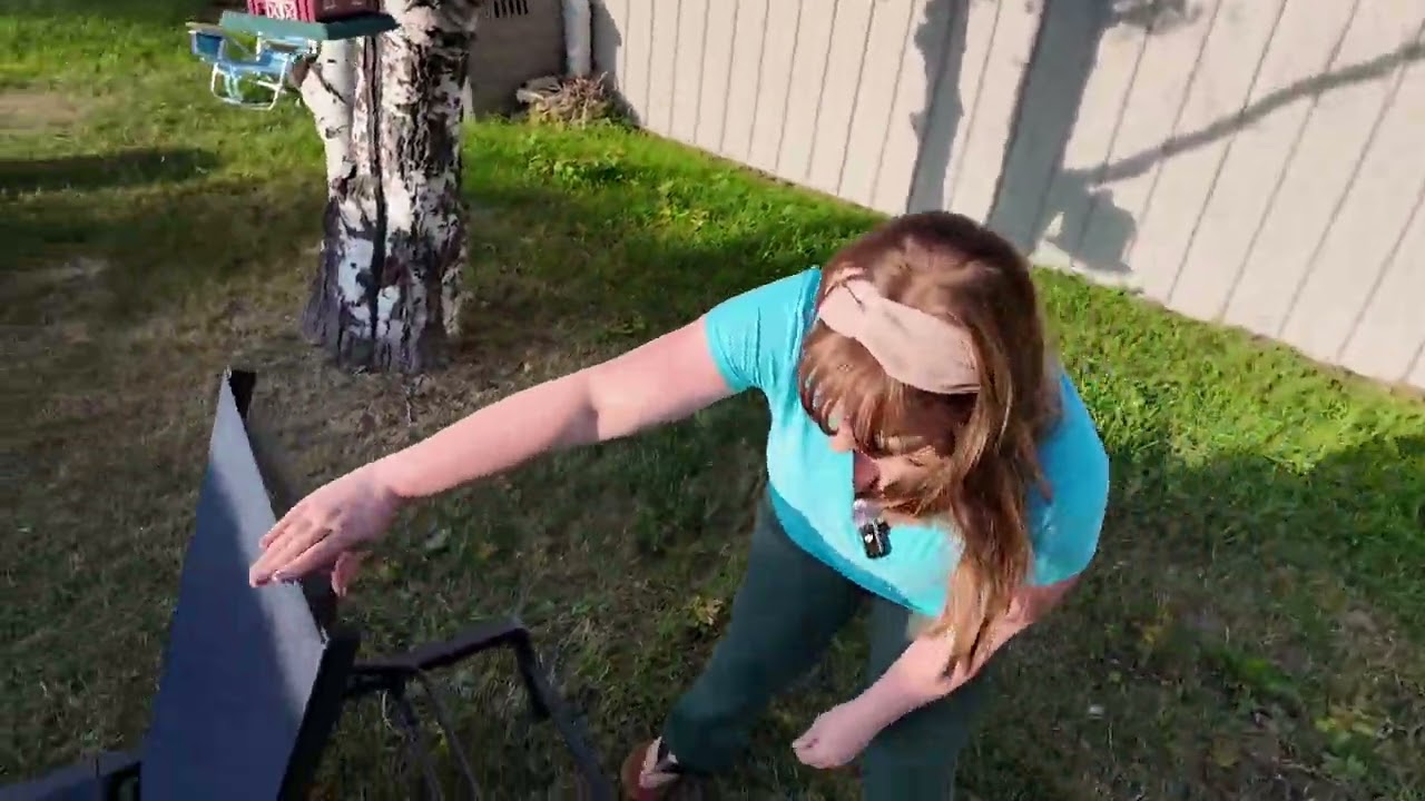 Foldable Corrosion-Resistant Lawn and Beach Chair for Outdoor Relaxation