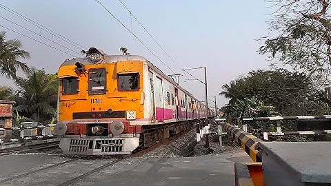 Furious Speedy Old Model EMU Train & Intercity Express Train Skip Busy Railgate back to back | ER