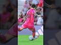 Shakira - Waka Waka (This Time For Africa) (The official 2010 Fifa World Cup™ Song)