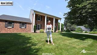 It Just Keeps Checking Every Box | South Hadley, MA | Aimee Kelly