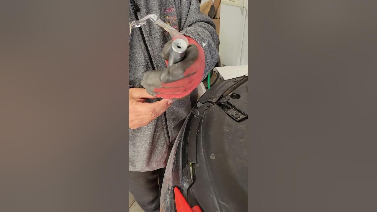 Battery replacement for 2018 Jeep Compass Trailhawk - YouTube
