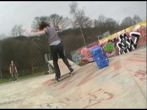 mike wright - hebden park fs heelflip