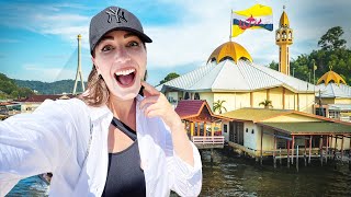 Visiting the LARGEST FLOATING VILLAGE in the WORLD 🇧🇳 Taxi Boat tour around KAMPONG AYER 🚣