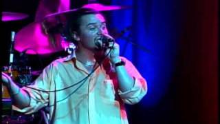 Faith No More - Easy ©(Chile Pro Shot DVD La Gala, en vivo Teatro Caupolican 2009 [HQ]