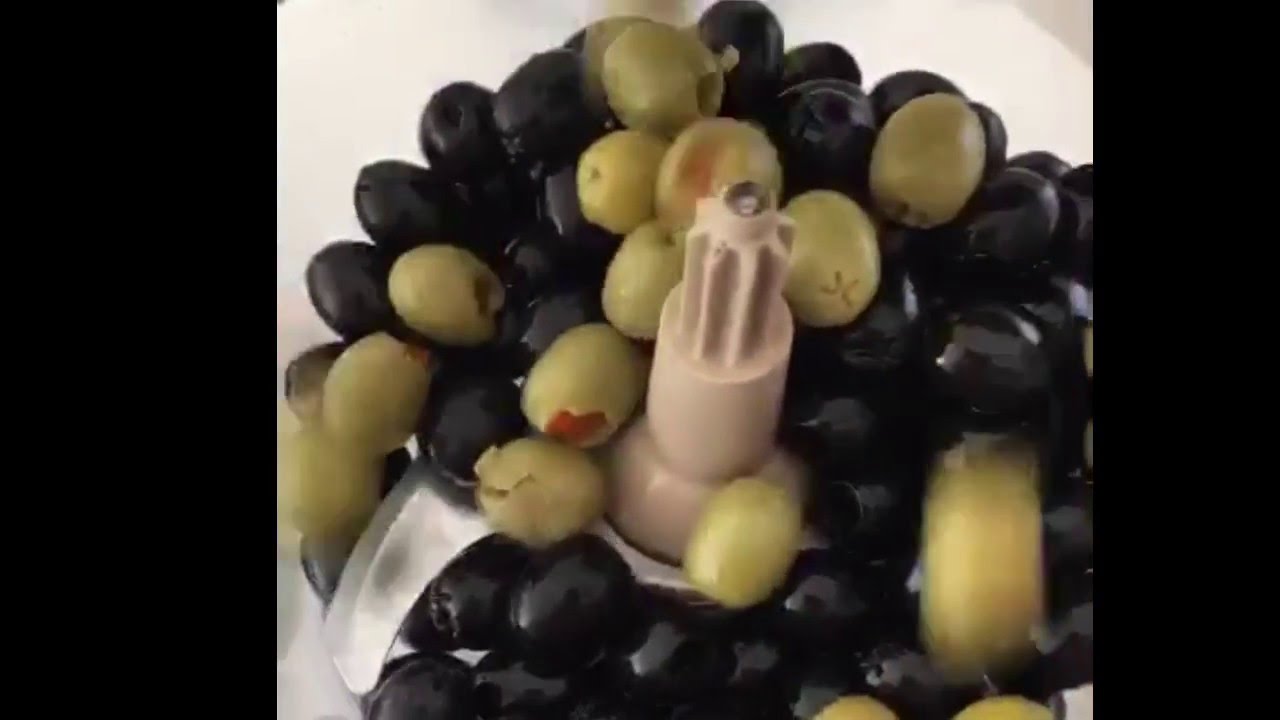 Olive paste زيتون مهروس