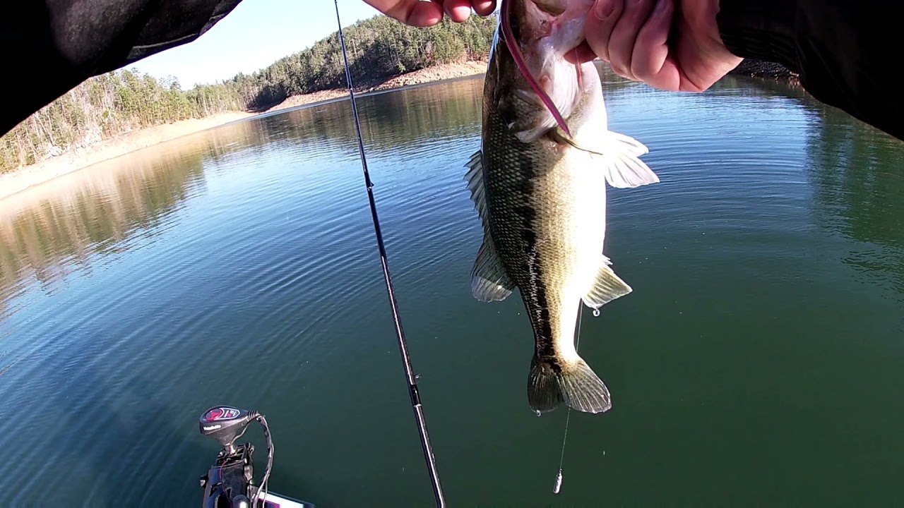 Christmas weekend bass fishing in the mountains of WNC  Updated with longer background music.