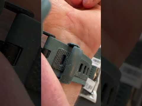 Ремешок силиконовые для смарт часов Amazfit T-Rex (A1918 / A1919), T Rex Pro (A2013) с отвертками Черный фото от покупателей 1