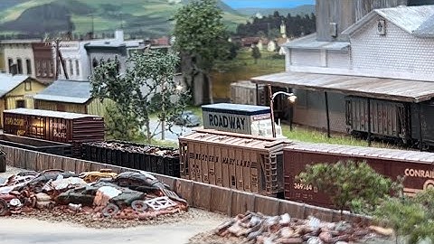 Switching 2 industries on my N scale layout