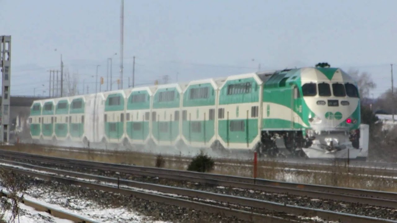 GO 635 in Whitby, Ontario - CANADA! - YouTube