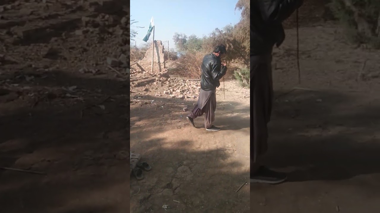 goth Haji Khan men  primary school ka nam he sardaar din Bugti school men na hi Mahez han  aur na hi