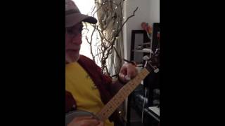 tuning the plucky banjo for livvie and rj! cfcfg