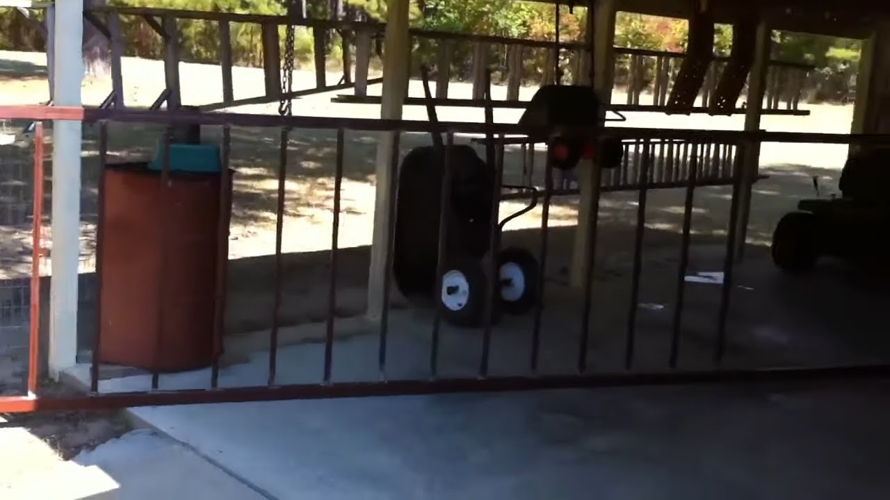 How to build a driveway gate 1/2 - YouTube