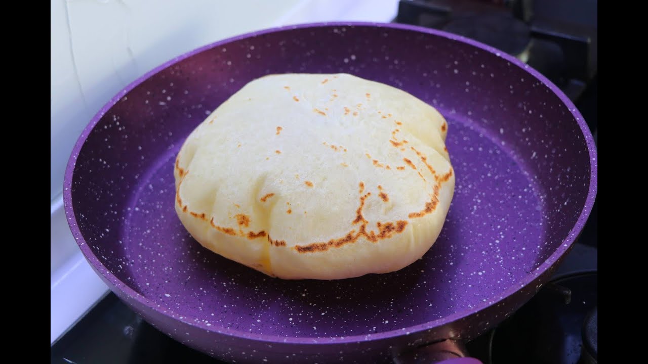 خبز العربي في المقلاه بدون فرن بأقل تكلفة بعجينة أسفنجية قطنية أكثرمن روعة العيش العربي بطراوة فائقة