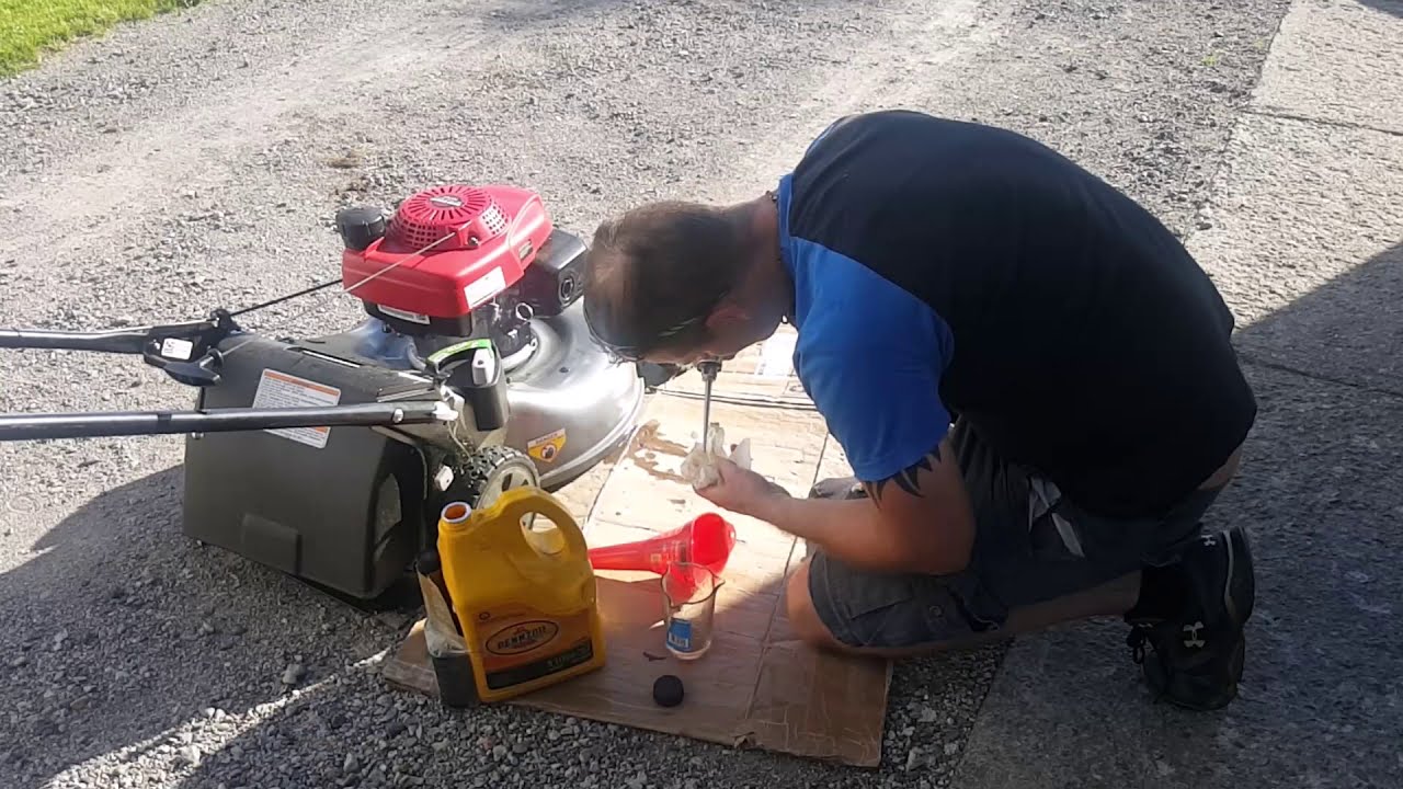 Honda HRR216 DIY Oil Change | How To Change Honda HRR216 Oil - YouTube