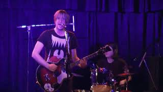 (2009) THE VON BONDIES Pale bride MONTREAL (HD)