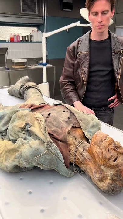 How they examine bodies in a MORGUE !