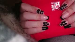 My first ASMR video!! (⁠•⁠‿⁠•⁠)