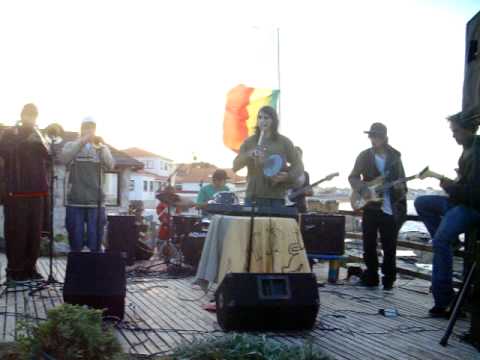 TIA HUANACO REGGAE MUSIC