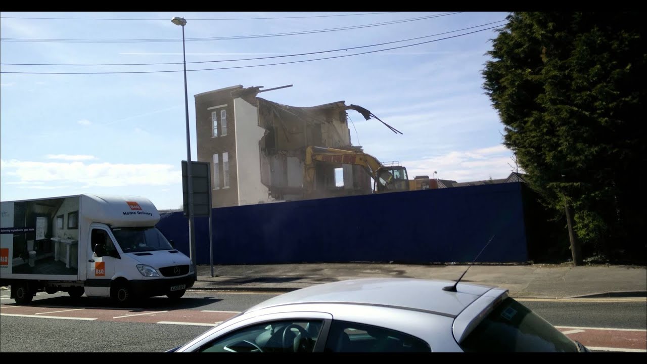 Demolition of Poynton Brookfield hydro (4k) - YouTube