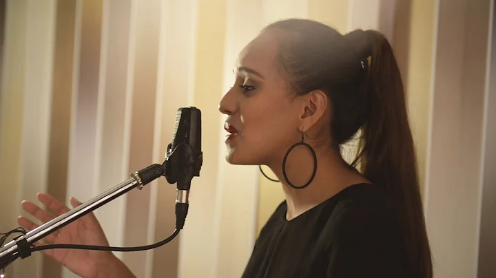 Sara Quiones - Confiar en Ti (Trust in You - Laure...