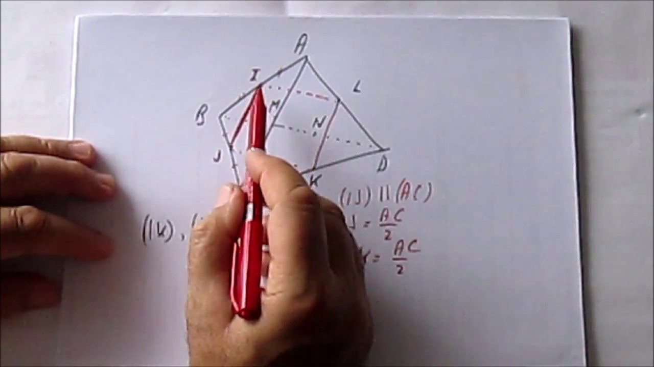 313. 2nde-Entraînement-Droites concourantes dans un tétraèdre - YouTube