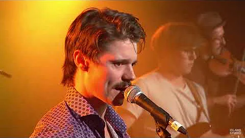 Lawrence Maxwell - Not Your Outlaw (live from Red ...