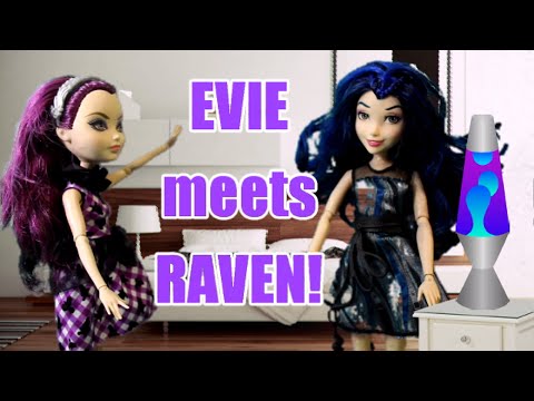 Disney Descendants Evie VS. Ever After High Raven Queen, A Once Upon a Time Battle Doll Comparisons Disney Descendants Evie VS. Ever After High Raven Queen, A Once Upon a Time Battle Doll Comparisons