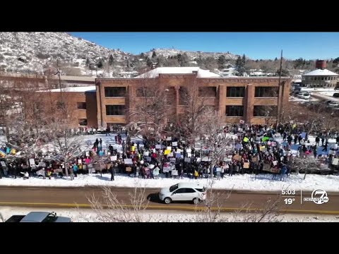 Douglas County School District teachers hold protest in support of superintendent