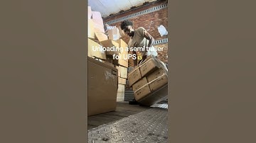 Unloading a semi truck trailer for ups #ups