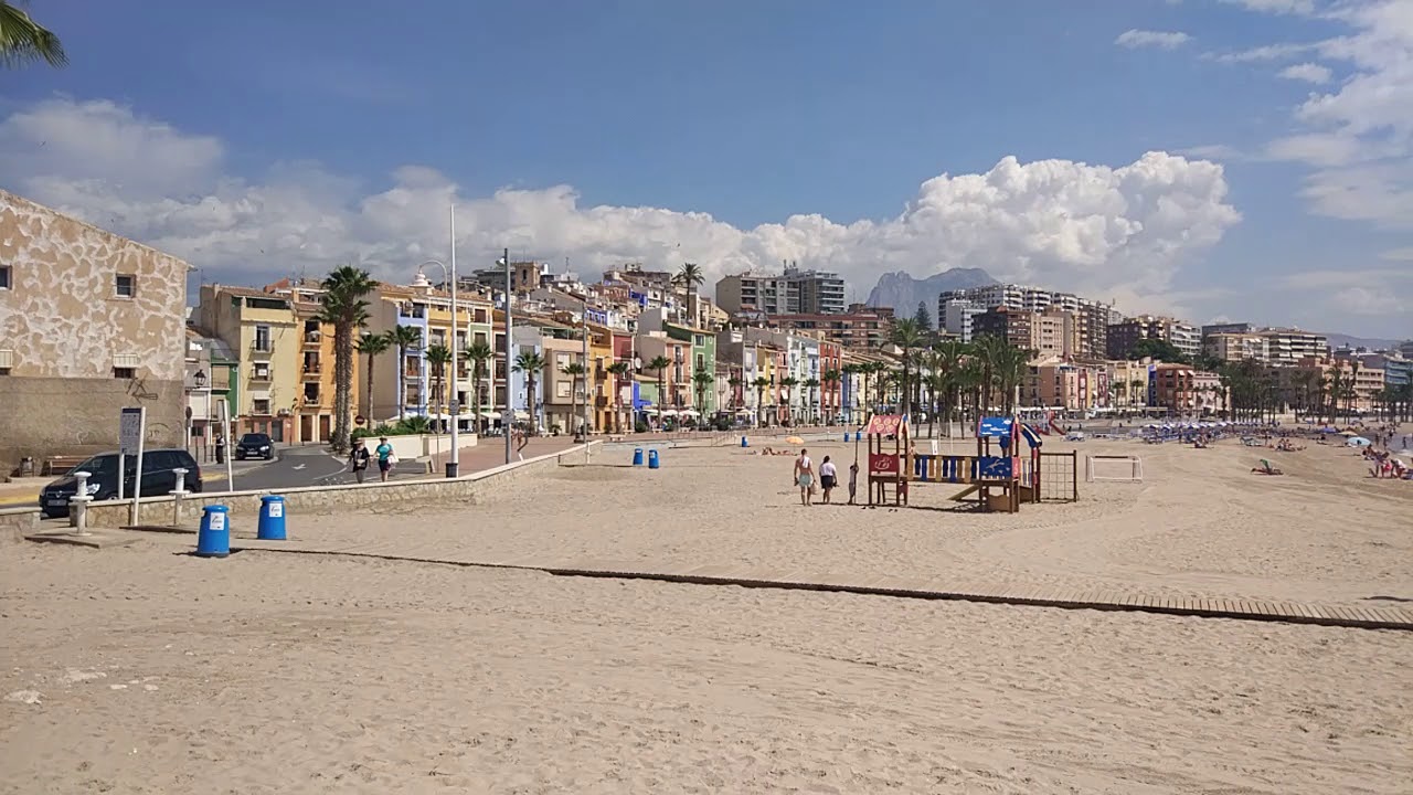 Playa Centro. Villajoyosa - YouTube