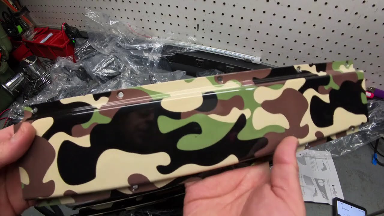 Система настенного крепления для 12 ружей от BLACKSMITH доступна по цене и преображает ваше прост...