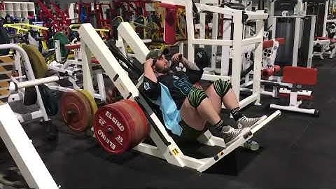 300kg on the cybex hack squat