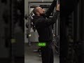 La technique pour cibler le vaste externe des triceps