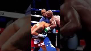 Mayweather Opponent Bites Floyds Hand
