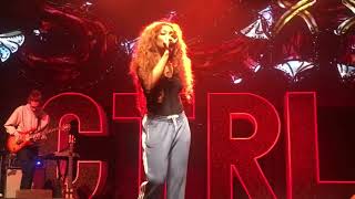 SZA - CTRL TOUR  Garden (say it like that) - Normal Girl -The Weekend LIVE 2017