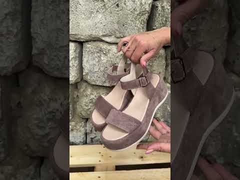 Зручні жіночі босоніжки на платформі натуральна замша DELUXE, видео 1