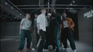 Chaiya Chaiya Dance Performance by Team Suleman | A Spectacular Display of Energy and Grace