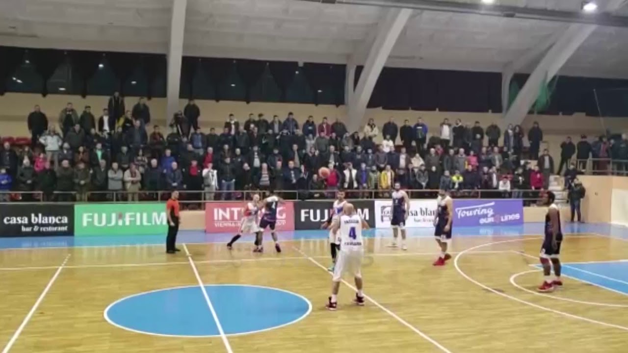 Ora News - Vllaznia rikthehet te fitorja, mposht Goga Basket