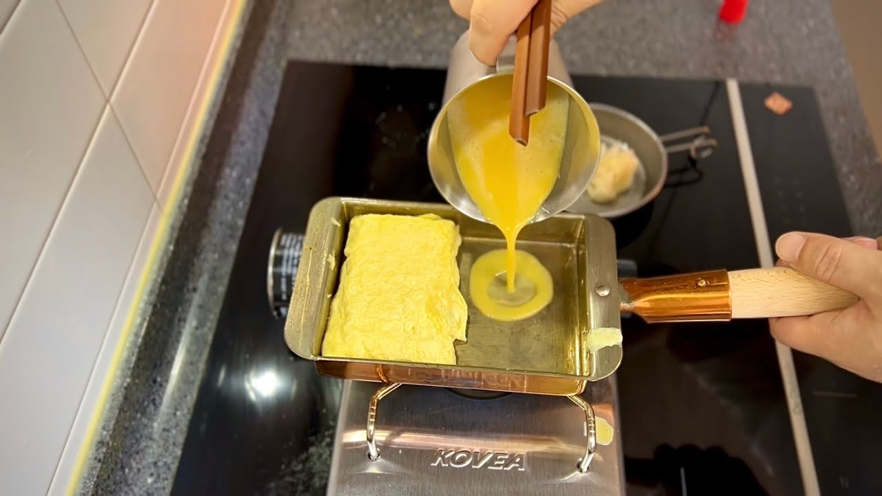 계란말이 만들기 (자막을 켜고 보세요)