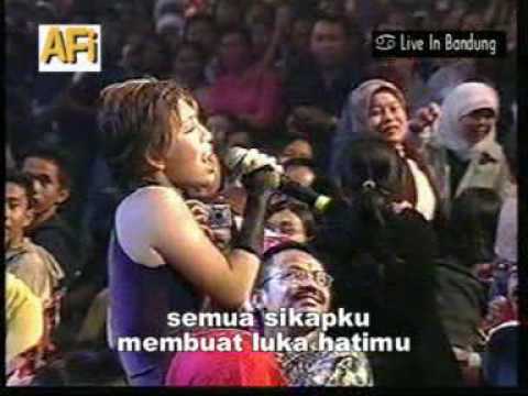 Konser Menuju Bintang AFI 1 Bandung - Salahkah Ku (Icha AFI)