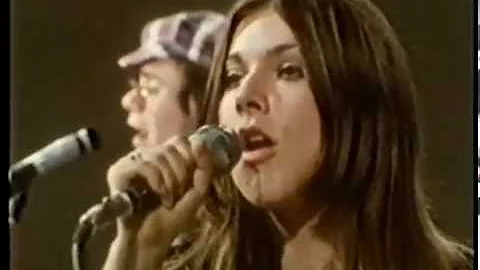 Curved Air - Live Performance for French TV (1972)