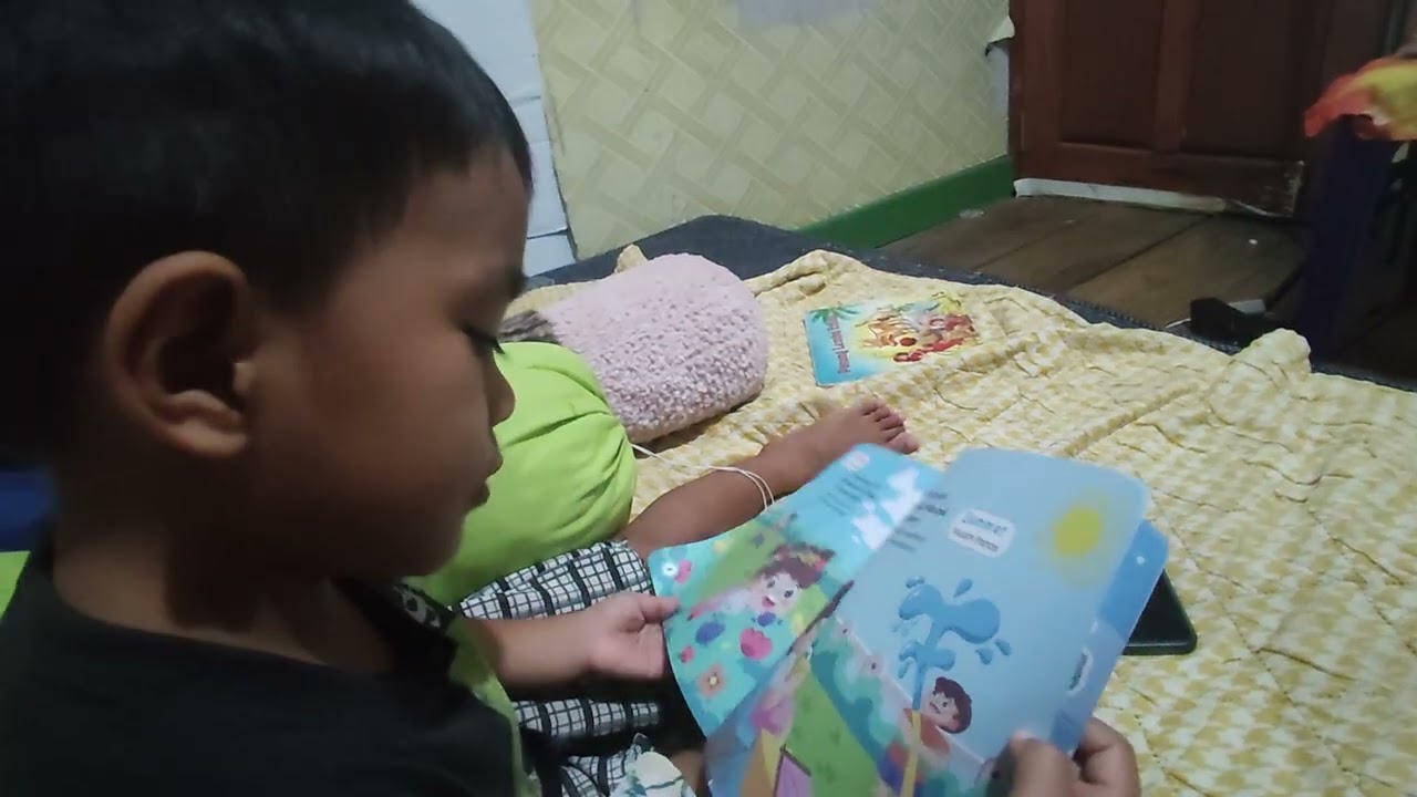 Se keren ini yedija membaca