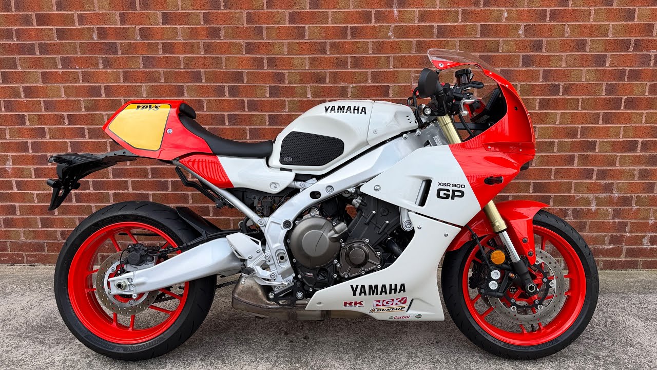 Yamaha XSR 900 GP (MTM890D) (Red) walkaround with engine sound for