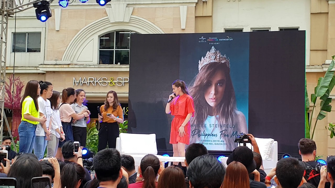 Hailee Steinfeld Manila 2019 