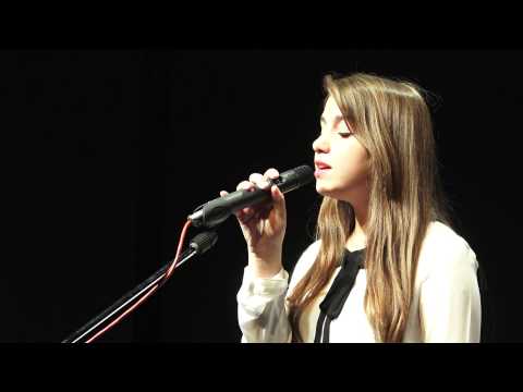 Μάνος Χατζιδάκις, \"Χάρτινο το φεγγαράκι\" - Lika Machitidze / ლიკა მაჩიტიძე